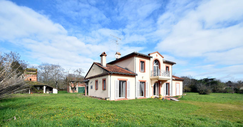 Maison - 200 m² - 7 pièces