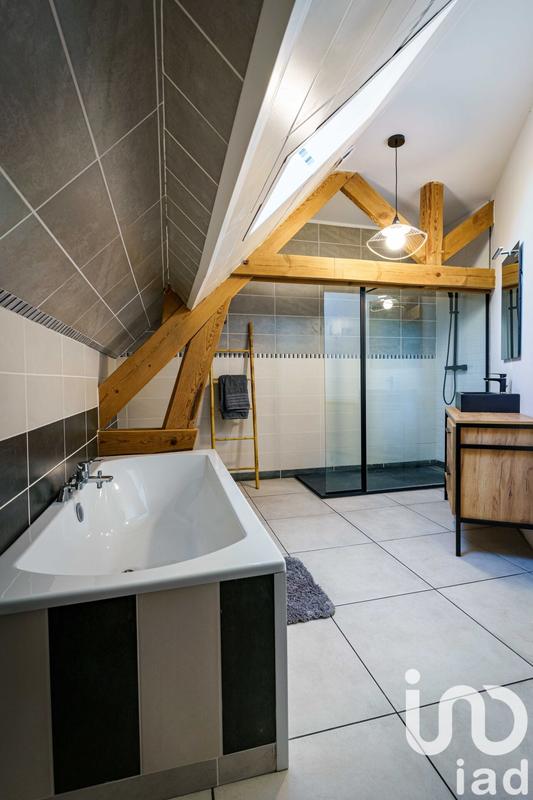 Maison de village - 280 m² - 7 pièces