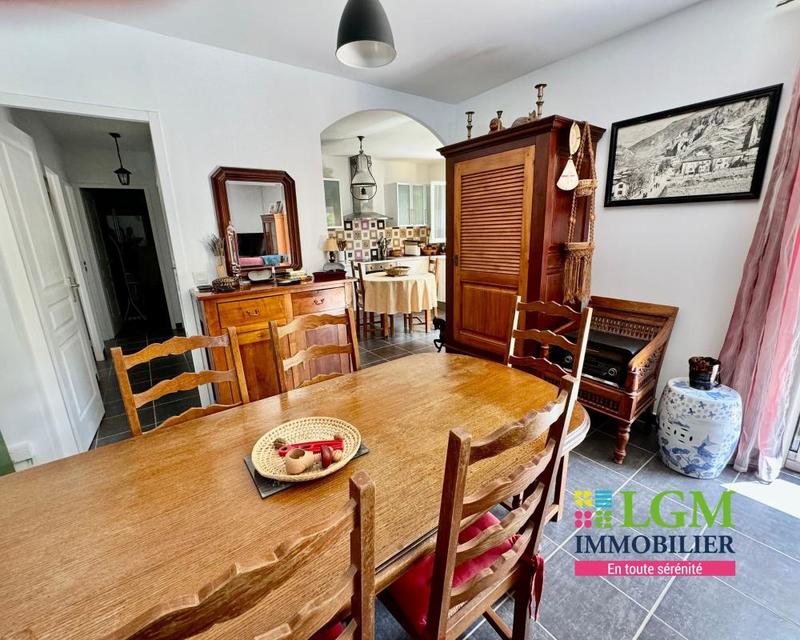 Maison - 93 m² - 4 pièces