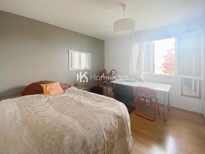 Maison - 180 m² - 7 pièces