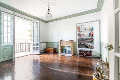 Appartement - 128 m² - 6 pièces