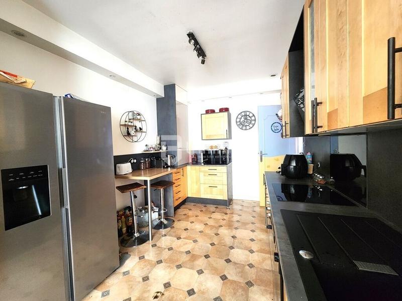 Maison - 100 m² - 5 pièces