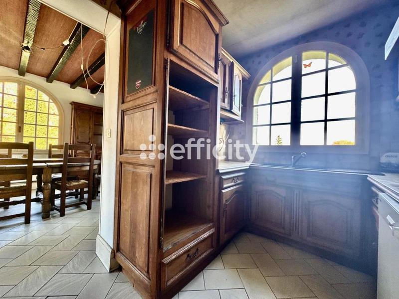 Demeure - 342 m² - 8 pièces