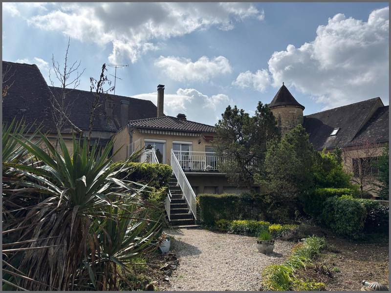 Maison - 120 m² - 6 pièces