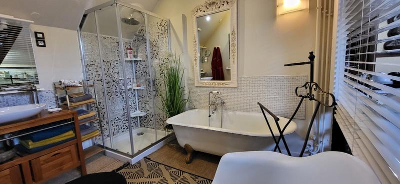 Maison - 200 m² - 8 pièces