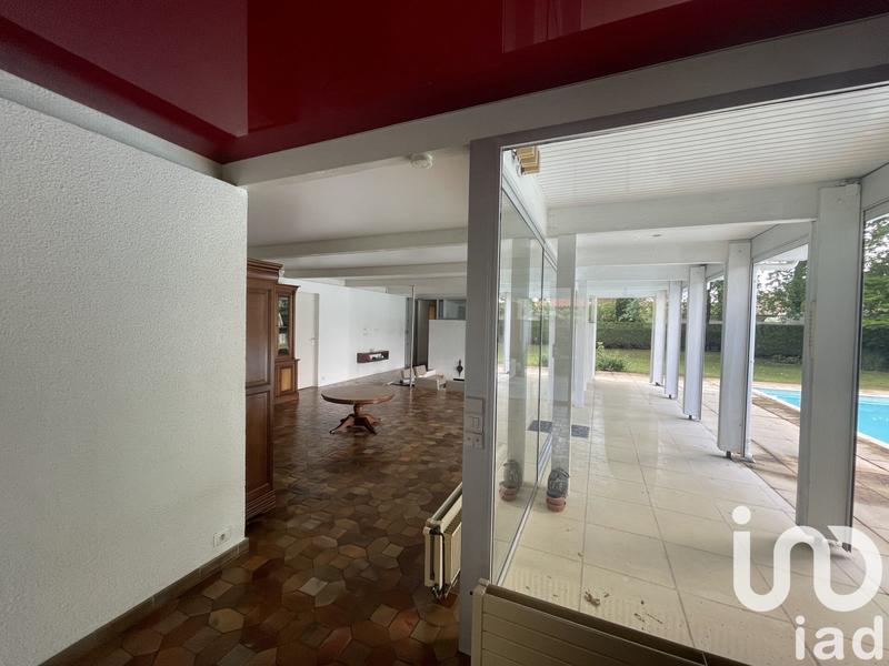 Maison - 252 m² - 8 pièces