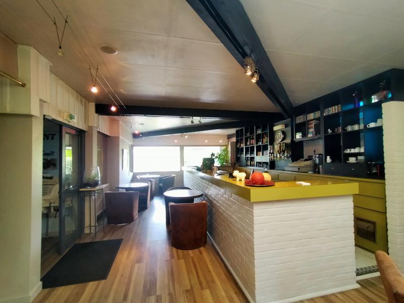 Local commercial - 380 m² - 8 pièces