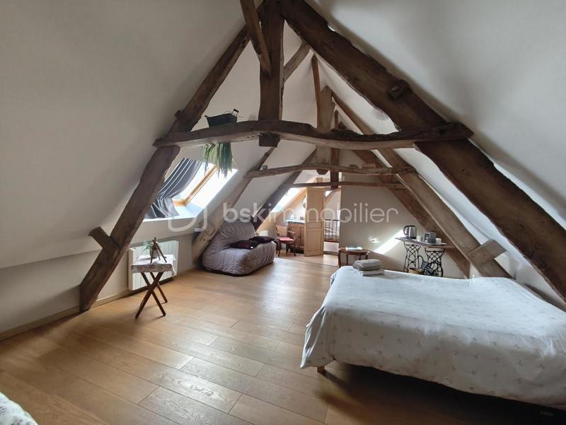 Maison - 245 m² - 7 pièces