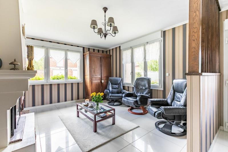 Maison - 300 m² - 7 pièces