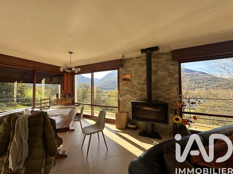 Maison - 175 m² - 8 pièces