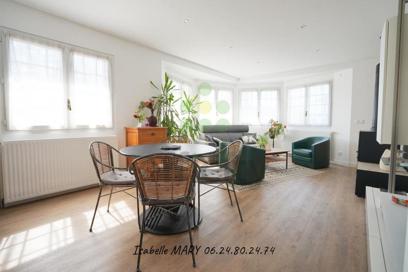 Maison - 179 m² - 5 pièces