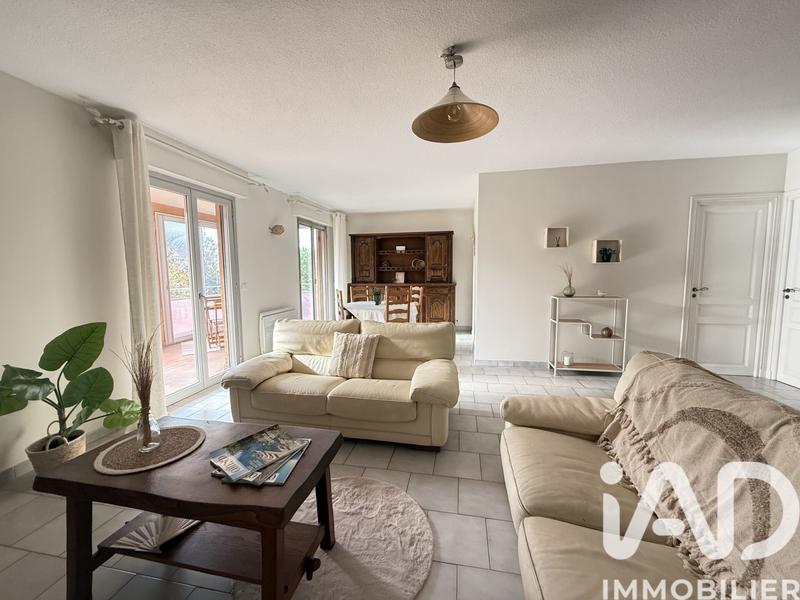 Appartement - 83 m² - 3 pièces