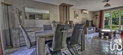 Maison - 104 m² - 5 pièces