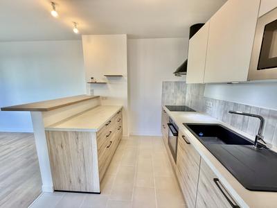 Maison - 121 m² - 7 pièces