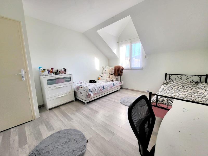 Maison - 175 m² - 7 pièces