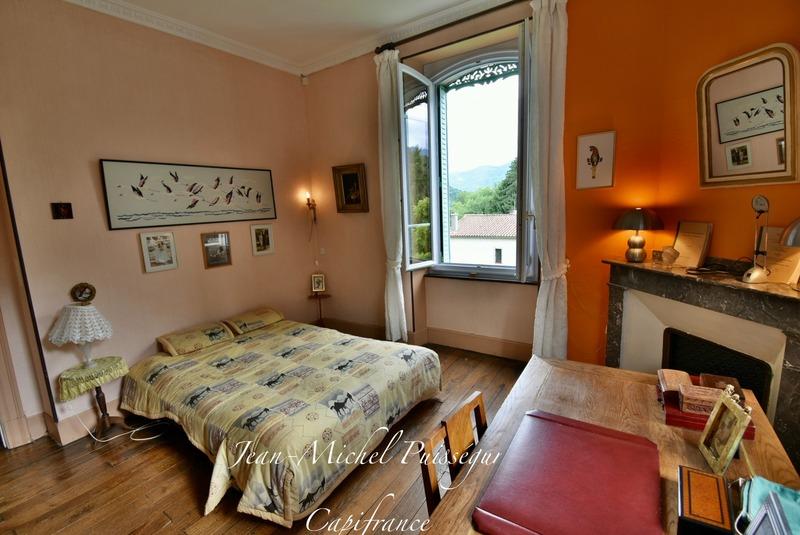 Maison bourgeoise - 220 m² - 9 pièces