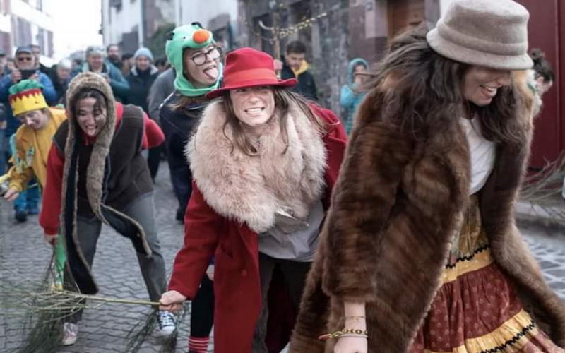 Libertimendua : carnaval basque : défilé et spectacle (théâtre, bertsu, musique, danse)