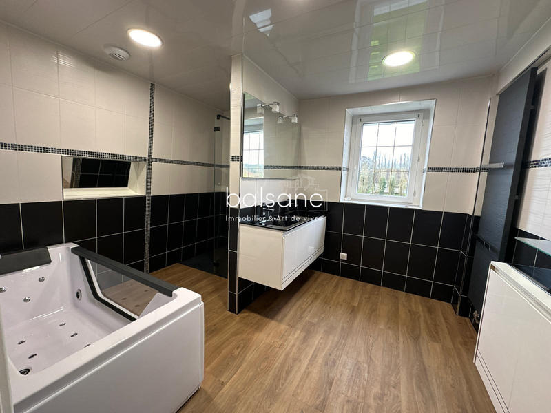 Maison - 157 m² - 5 pièces