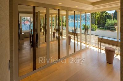 Villa - 437 m² - 7 pièces