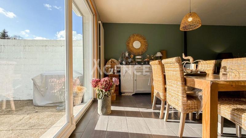 Maison de ville - 92 m² - 4 pièces