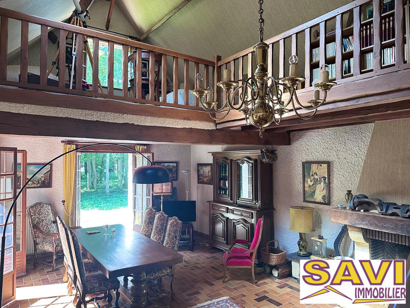 Maison traditionnelle - 153 m² - 5 pièces