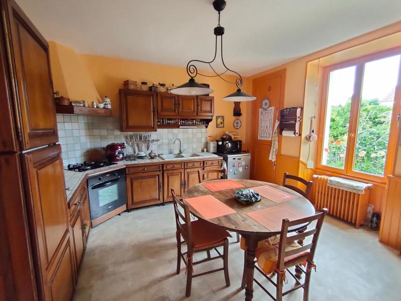 Maison - 144 m² - 6 pièces