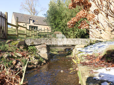 Propriété - 150 m² - 8 pièces