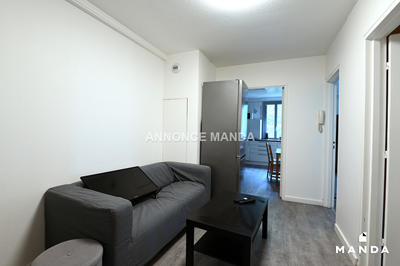 Chambre - 10 m² - 5 pièces