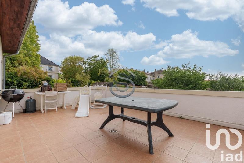 Maison - 167 m² - 7 pièces