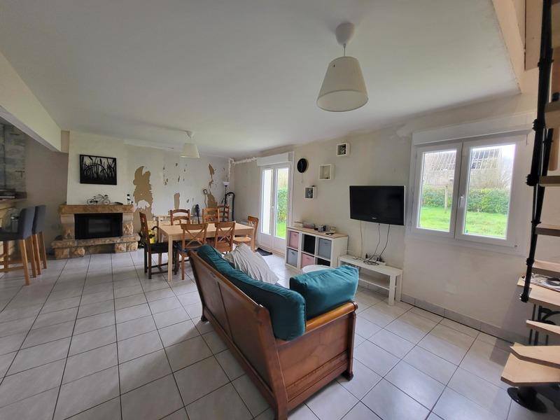 Maison - 120 m² - 8 pièces