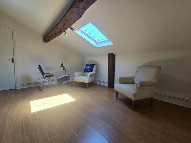 Appartement - 136 m² - 7 pièces