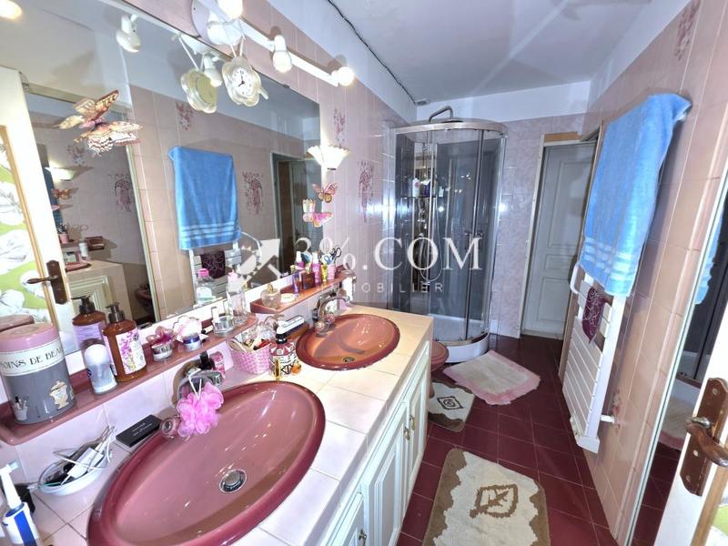 Maison - 98 m² - 4 pièces