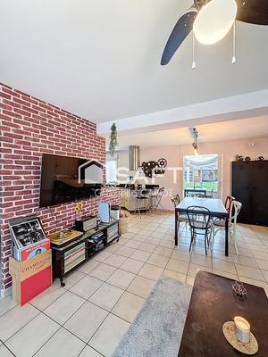 Maison - 96 m² - 6 pièces