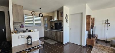 Maison - 99 m² - 4 pièces