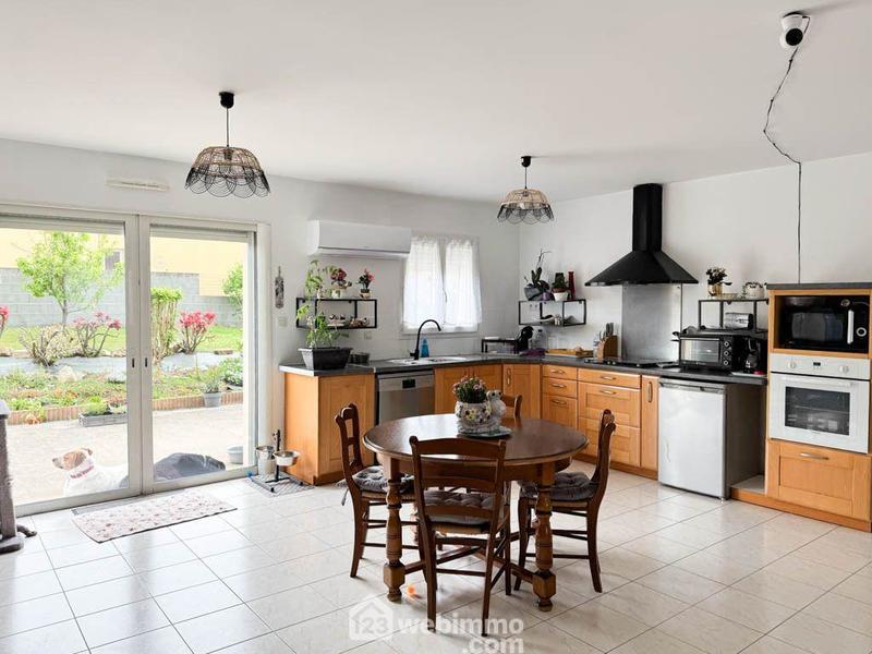 Maison - 83 m² - 4 pièces