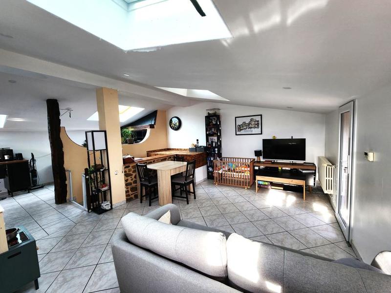 Maison - 121 m² - 4 pièces