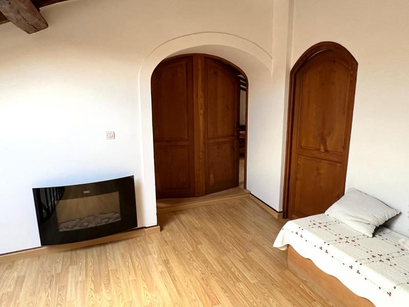 Maison - 250 m² - 7 pièces