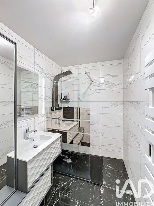 Appartement - 81 m² - 4 pièces