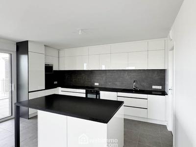 Appartement - 103 m² - 4 pièces