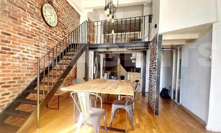 Appartement - 120 m² - 5 pièces