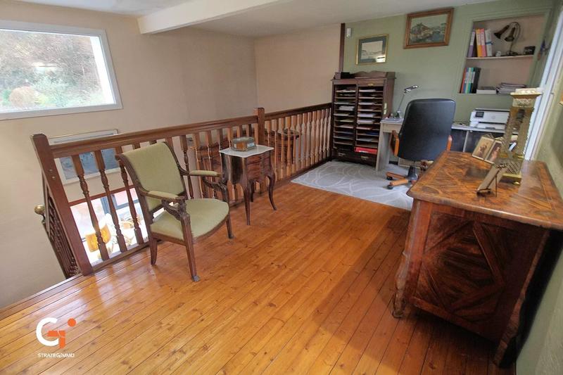 Maison - 189 m² - 6 pièces