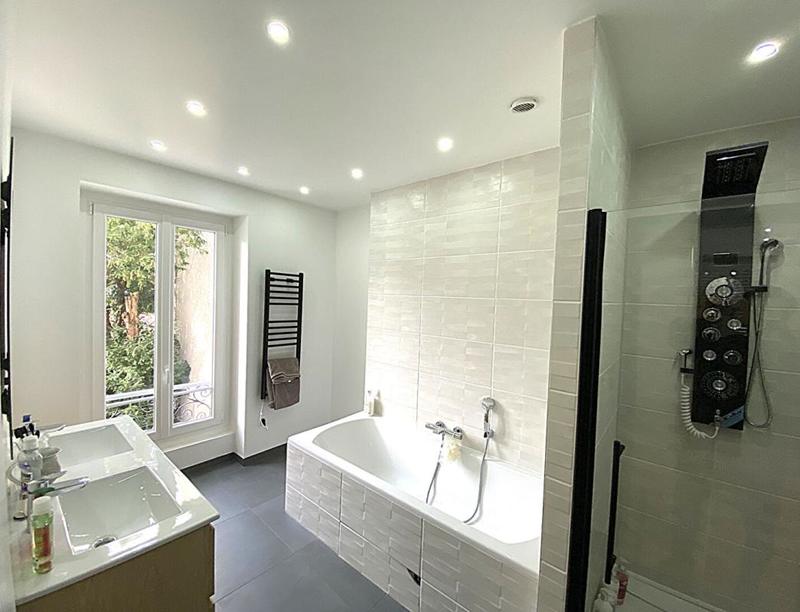 Maison - 179 m² - 7 pièces