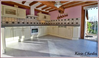 Maison - 167 m² - 7 pièces