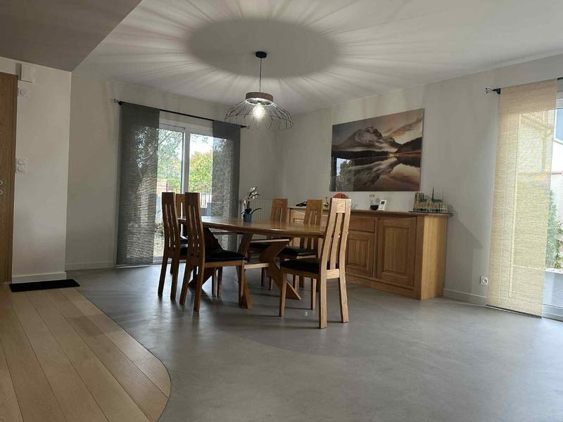 Maison - 137 m² - 5 pièces