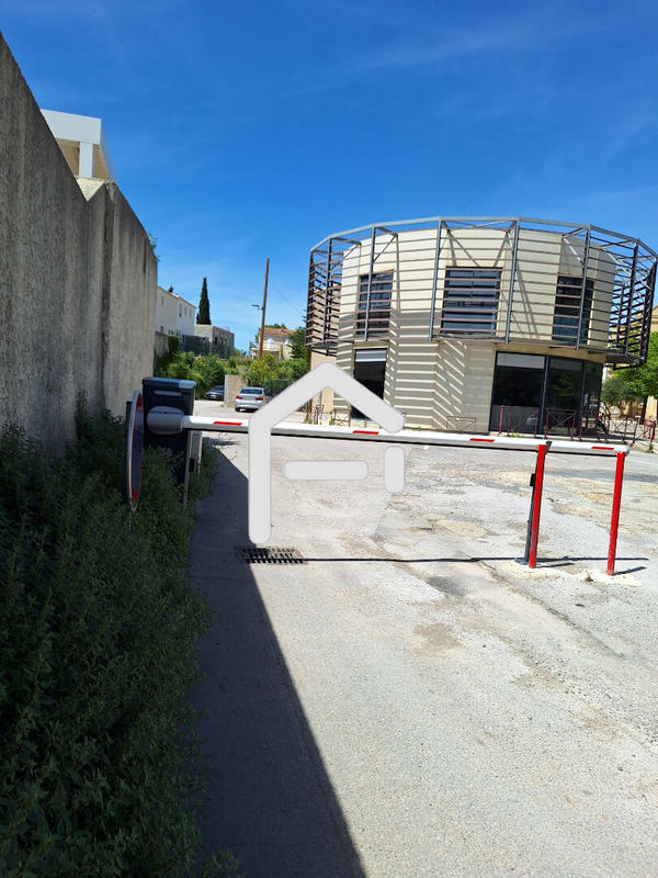 Local d'activités - 12 m²