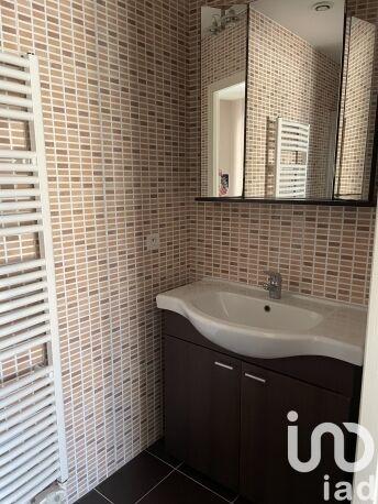 Maison - 216 m² - 8 pièces