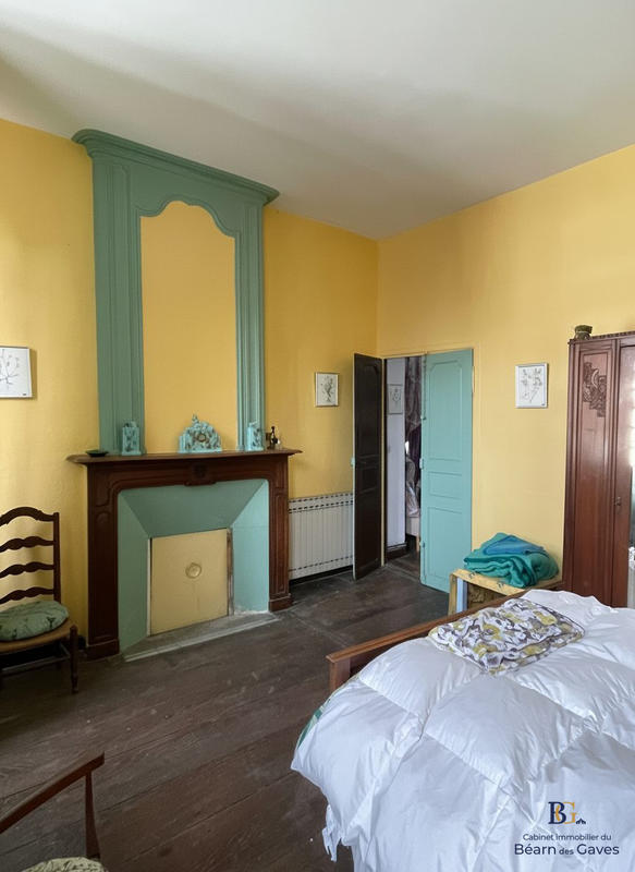 Maison ancienne - 343 m² - 10 pièces