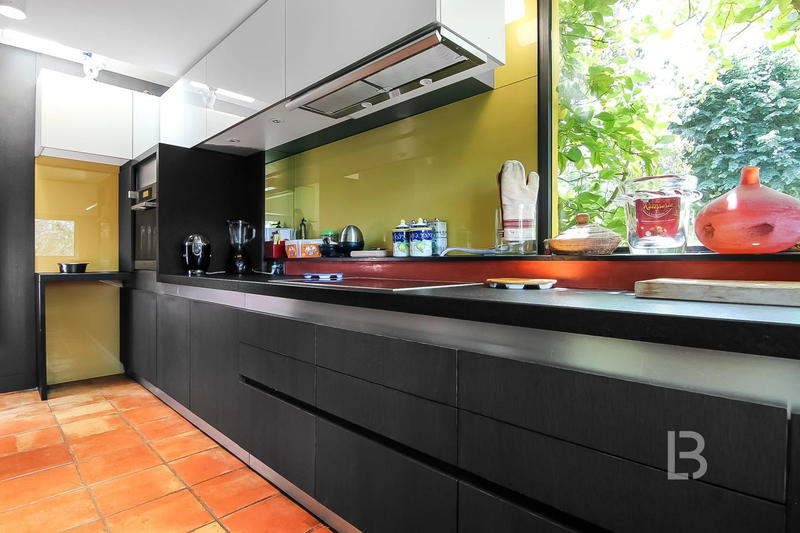 Maison - 368 m² - 10 pièces