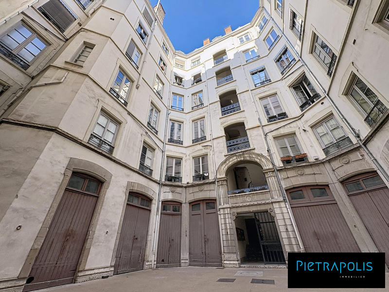 Appartement - 79 m² - 3 pièces