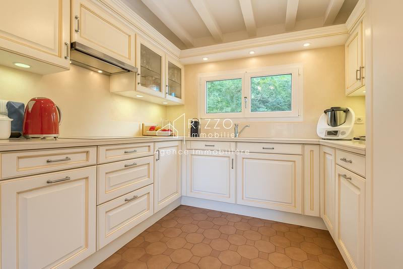 Maison - 145 m² - 5 pièces